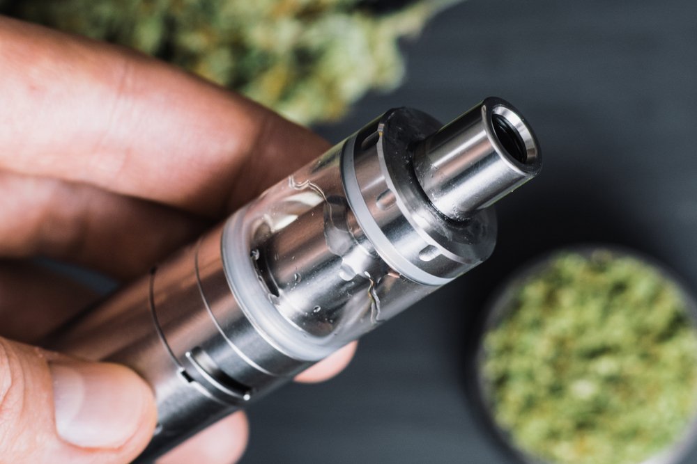 Crafting Your Own Cannabis Glycerine Tincture